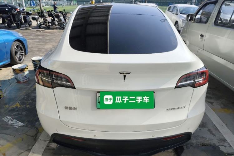 Used Tesla Model Y 2021 Long-Range All-Wheel-Drive Version
