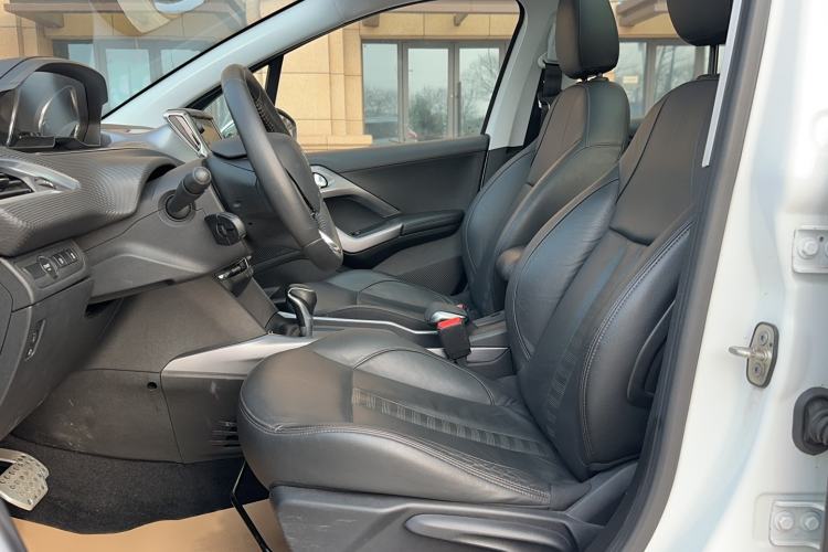 Used Peugeot 2008 2014 1.6L Automatic Navigation Edition
