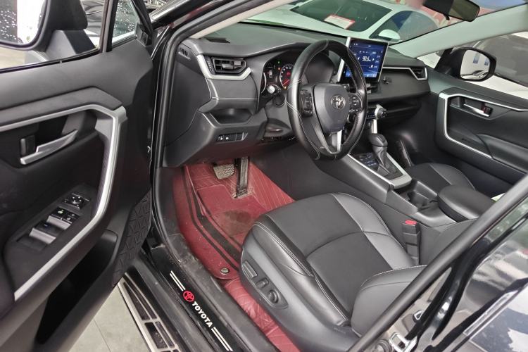 Used Toyota Wildlander 2020 2.0L CVT 4x4 Luxury Edition