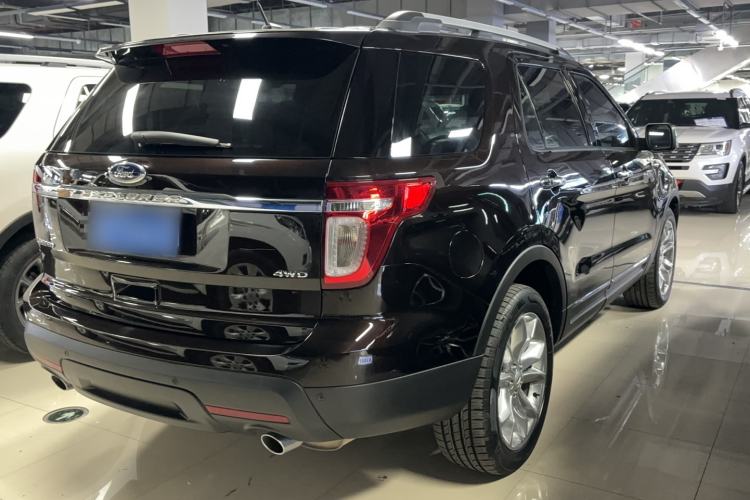 Used Ford Explorer 2013 3.5L Deluxe Model
