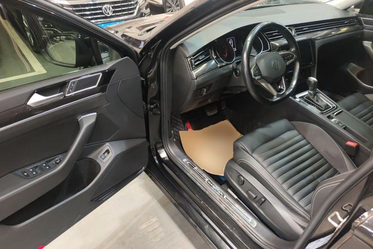 Used Volkswagen Magotan 2020 330TSI DSG Leading Model Driver Seat