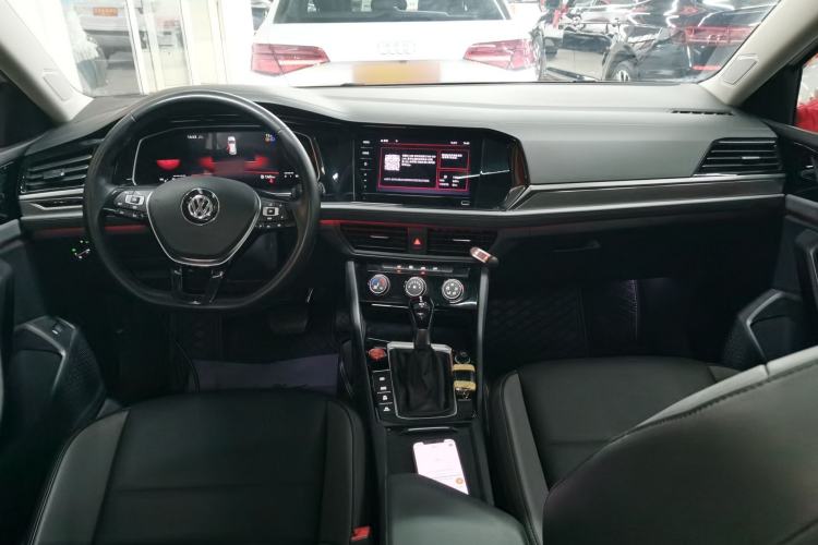 Used Volkswagen Sagitar 2021 200TSI DSG Excellence Edition Center Console