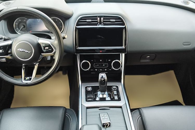 Used Jaguar XEL 2023 2.0T 200 PS R-DYNAMIC Youth Sports Edition
