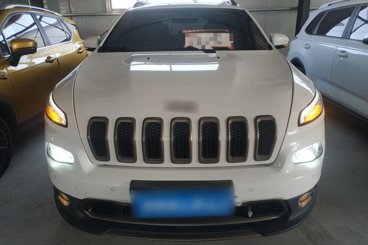 Used Jeep Cherokee 2016 2.4L 75th Anniversary Edition Front