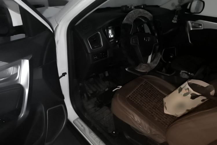 Used Geely Auto Vision X6 2016 1.8L Manual Luxury Model Driver Seat