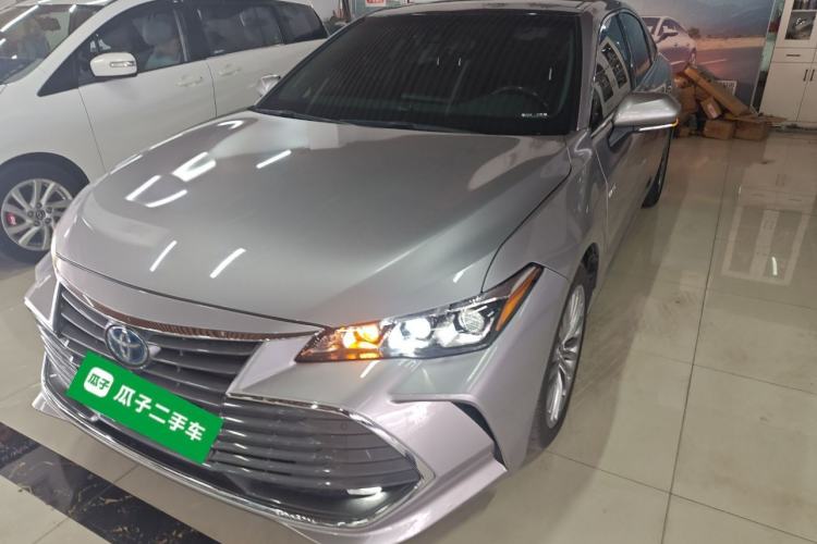Used Toyota Avalon 2019 Dual-Engine 2.5L XLE Prestige Version China VI Standard
