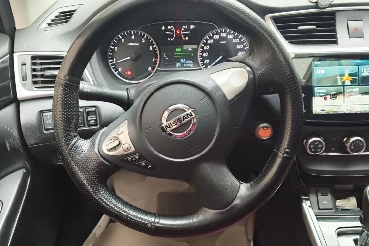 Used Nissan Sylphy 2019 1.6XV CVT Smart Connect Luxury Edition China VI Standard Steering Wheel