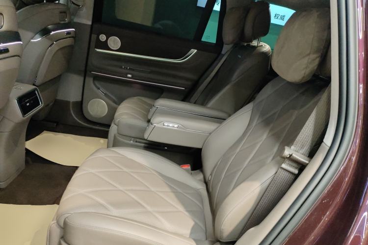 Used Hima AITO M9 2025 Extended-Range Ultra Version 52 kWh 6-Seater
