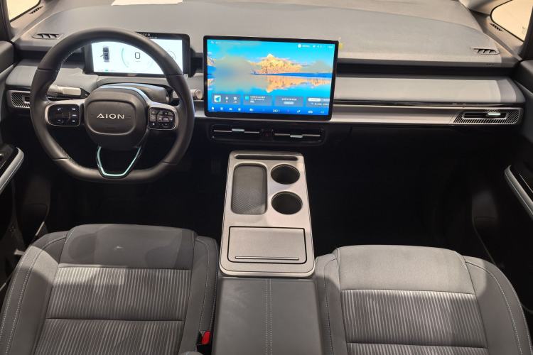 Used AION Y 2023 Plus 510 Enjoy Edition
