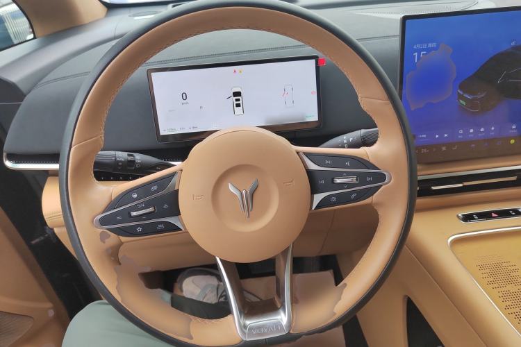 Used VOYAH Dream 2025 PHEV Four-Wheel-Drive Flagship Kunpeng Edition Steering Wheel