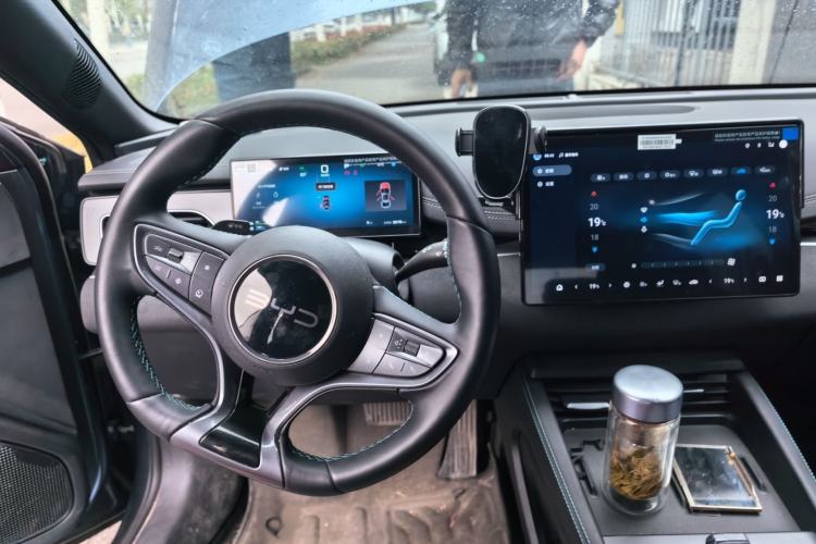 Used BYD Seal 06 New Energy 2025 DM-i Smart Drive 80KM Prestige Model Steering Wheel