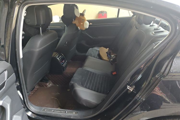 Used Volkswagen Magotan 2020 330TSI DSG Luxury Edition Left Rear Seat