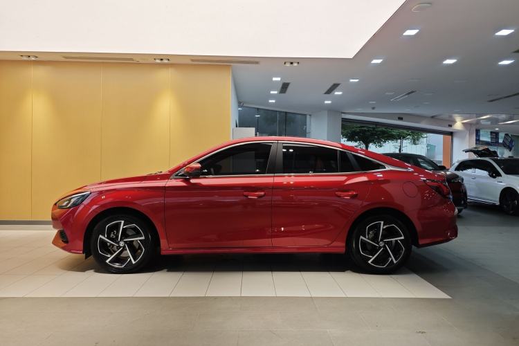 Used MG 5 2021 Revised 300TGI DCT Qingshè Luxurious Enjoyment Edition