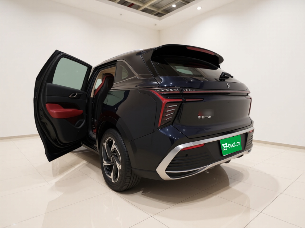 Hongqi HS3 2023 1.5T Two-Wheel Drive Shanwei Edition — снимка 4