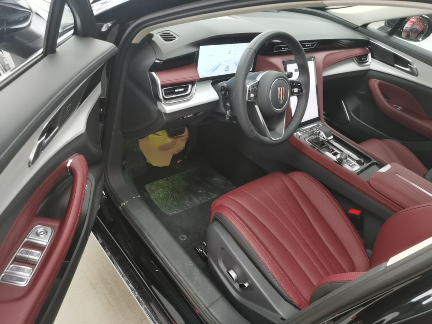 Hongqi H5 PHEV 2025 130 Super Hybrid Version — снимка 18