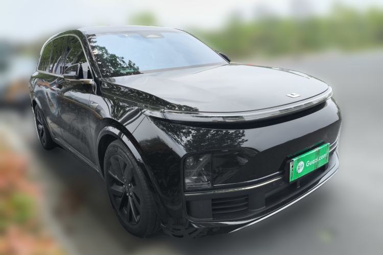 Used Li Auto L8 2023 Pro Model Front Right 45 Deg