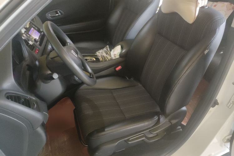 Used Honda Vezel 2017 1.8L CVT Front-Wheel Drive Pioneer Edition