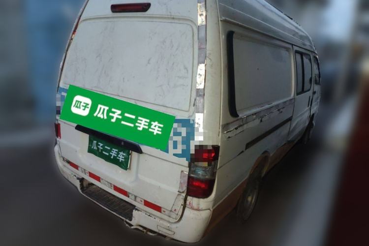 Used King Long Golden Way 2015 2.0L Van Long Wheelbase Model 4G21B
