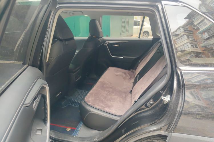 Used Toyota RAV4 2020 2.0L CVT Two-Wheel Drive Prestige Edition