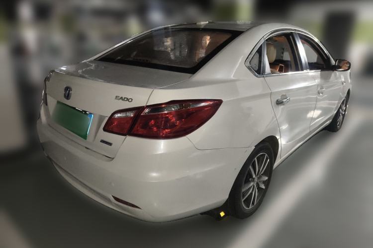 Used CHANGAN Eado 2015 1.6L Manual Luxury Model China IV Standard Rear Right 45 Deg