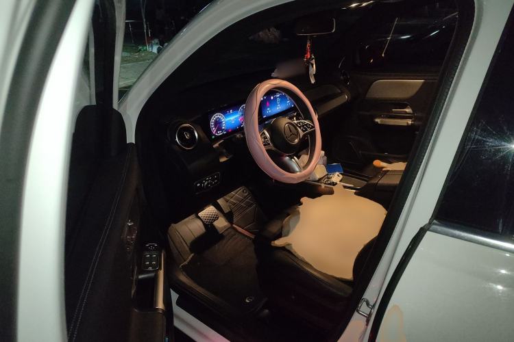 Used Mercedes-Benz GLB 2023 Refreshed GLB 200 Dynamic Edition
