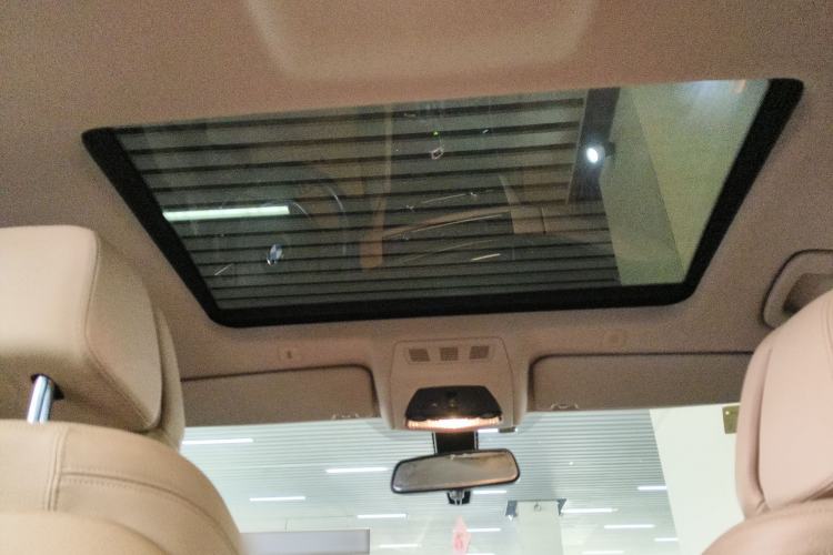 Used BMW 5 Series 2015 535Li Leading Model