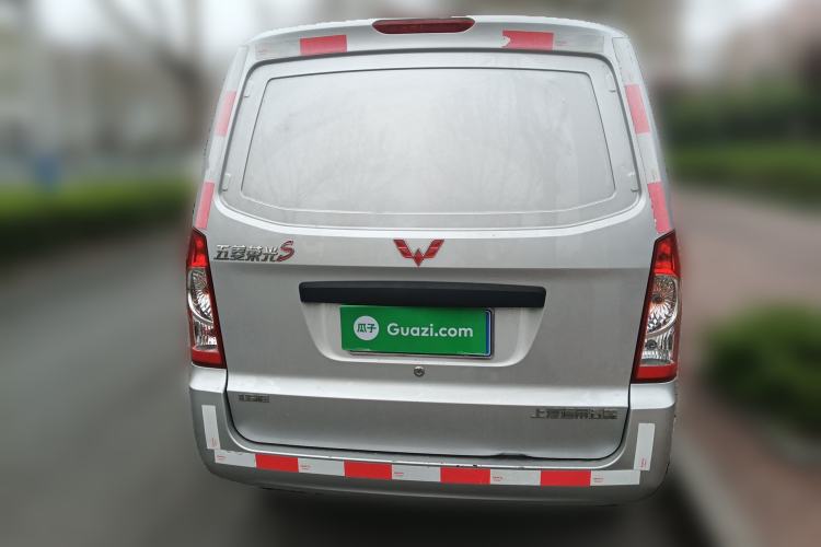 Used Wuling Rongguang S 2023 1.5L Basic Enclosed-Window Vehicle 2 Seats Rear