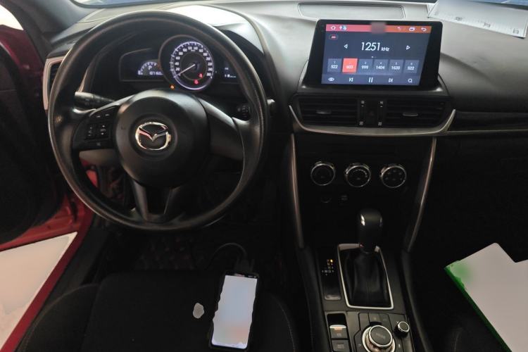 Used Mazda CX-4 2016 2.0L Automatic 2WD Blue Sky Dynamic Edition Center Console