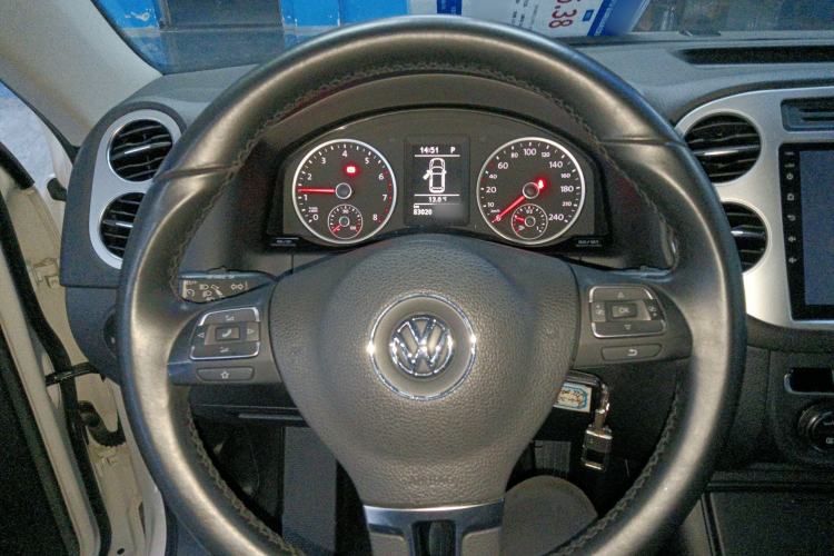 Used Volkswagen Tiguan 2017 300TSI Automatic Two-Wheel Drive Silk Road Comfort Edition Steering Wheel