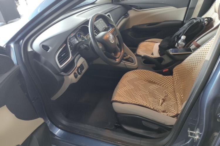 Used Buick GT 2015 15N Automatic Elite Version
