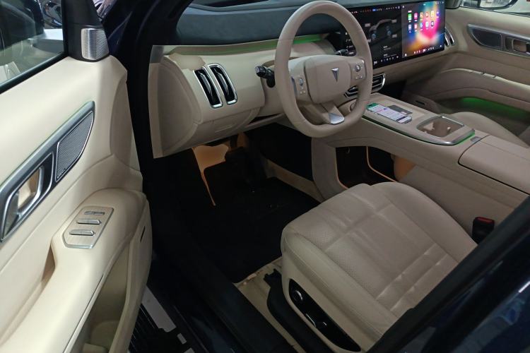 Used Deepal S09 2025 Four-Wheel Drive Ultra+ Custom Edition Driver Seat