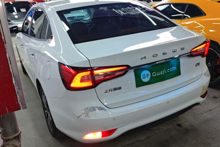 Used Roewe i5 2019 1.5L Manual 4G Connect Leehao Flagship Edition
