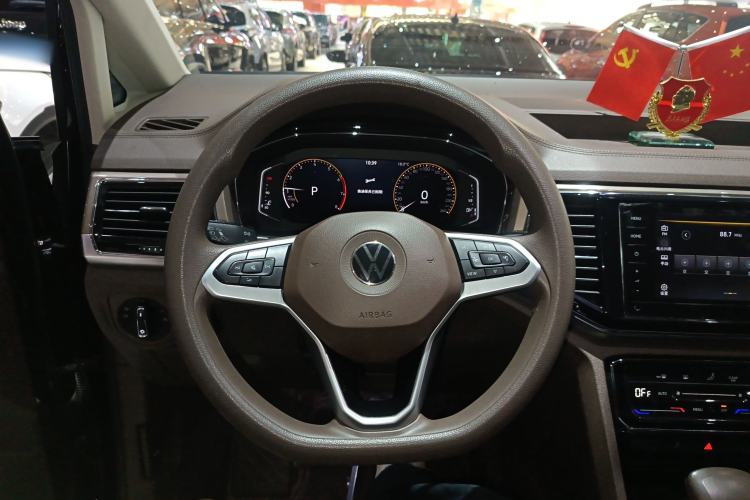 Used Volkswagen Viloran 2020 330TSI Business Edition Steering Wheel