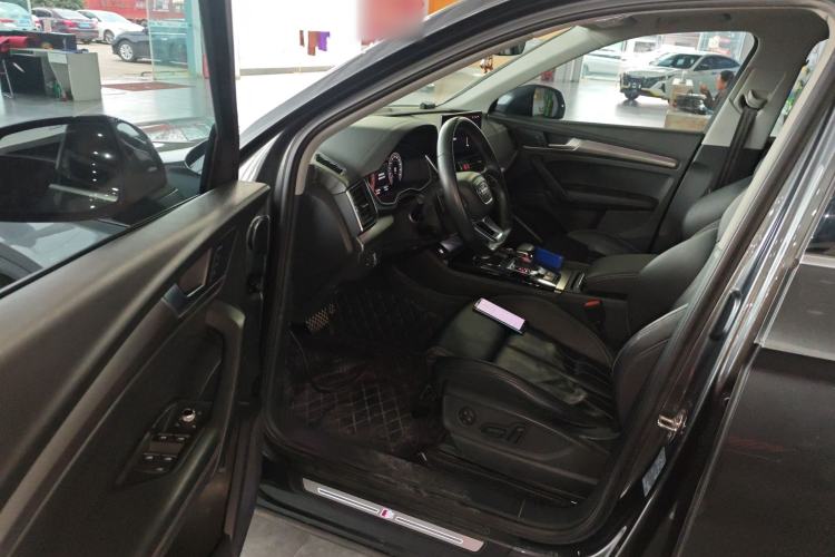 Used Audi Q5L 2022 40T Luxury Dynamic Model