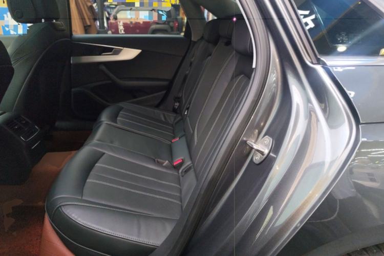 Used Audi A4L 2023 40 TFSI Fashion Dynamic Model
