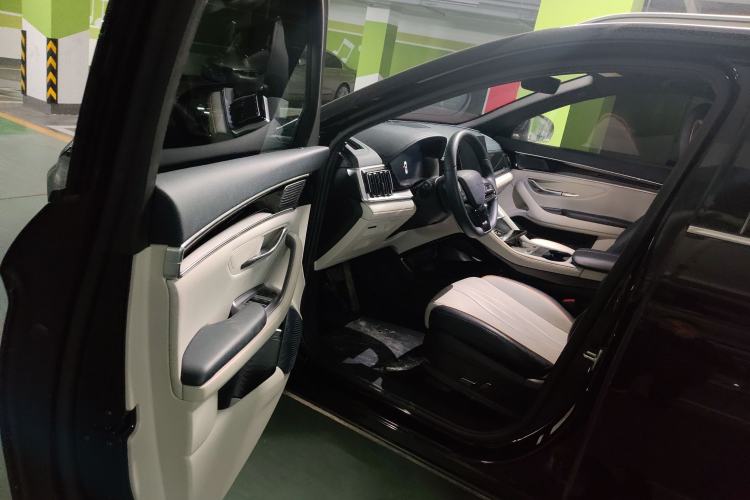 Used BYD Song PLUS New Energy 2024 HONOR Edition DM-i 71km Luxury Model
