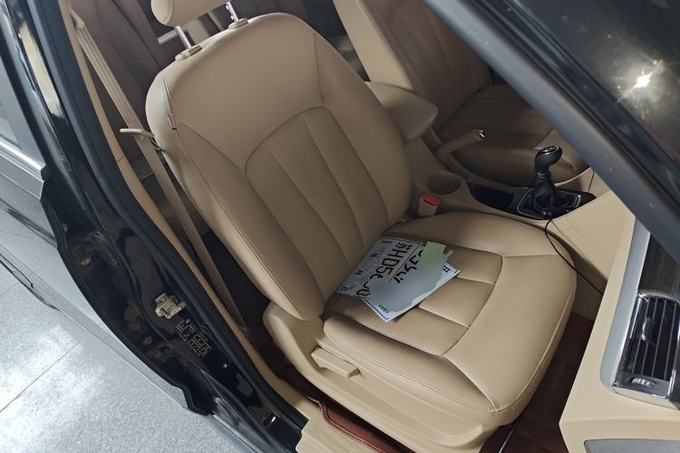 Used Baojun 730 2016 1.5L Manual Comfort Version 7 Seats China V Emission Standard