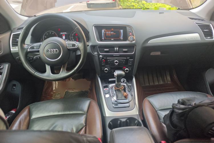 Used Audi Q5 2017 Plus 40 TFSI Technology Model
