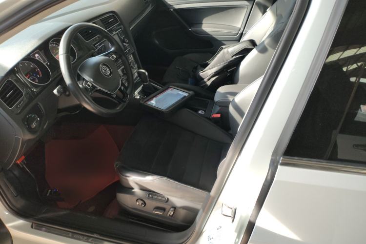 Used Volkswagen Golf 2018 230TSI Automatic Luxury Version