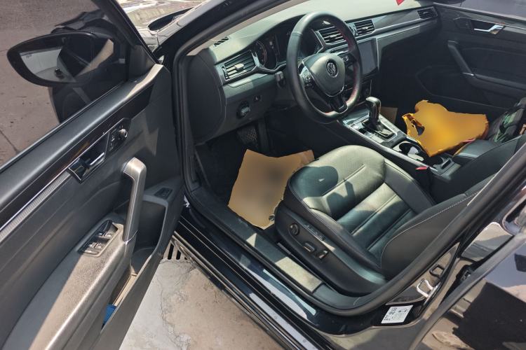 Used Volkswagen Passat 2017 330TSI DSG Prestige Edition Driver Seat