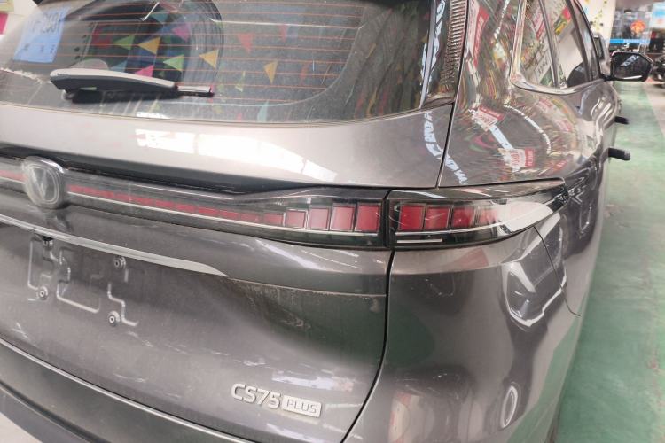 Used CHANGAN CS75 PLUS 2025 4th Generation 1.5T New Blue Whale Smart Luxury Edition Right Rear Taillight