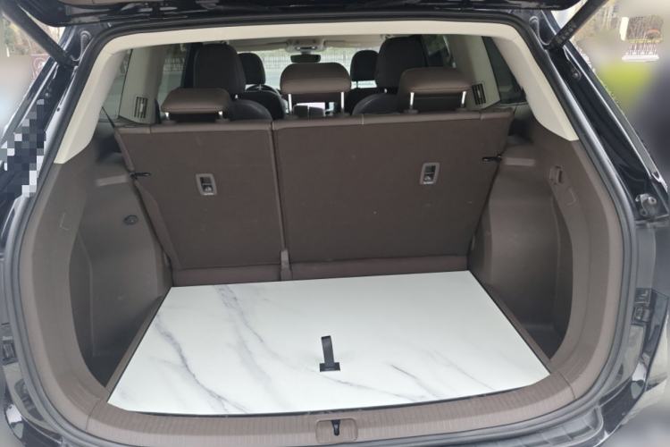 Used Volkswagen Viloran 2023 Revised Version 380TSI Luxury Edition Trunk