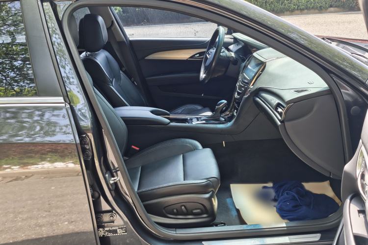 Used Cadillac ATS-L 2016 28T Fashion Edition Interior 9