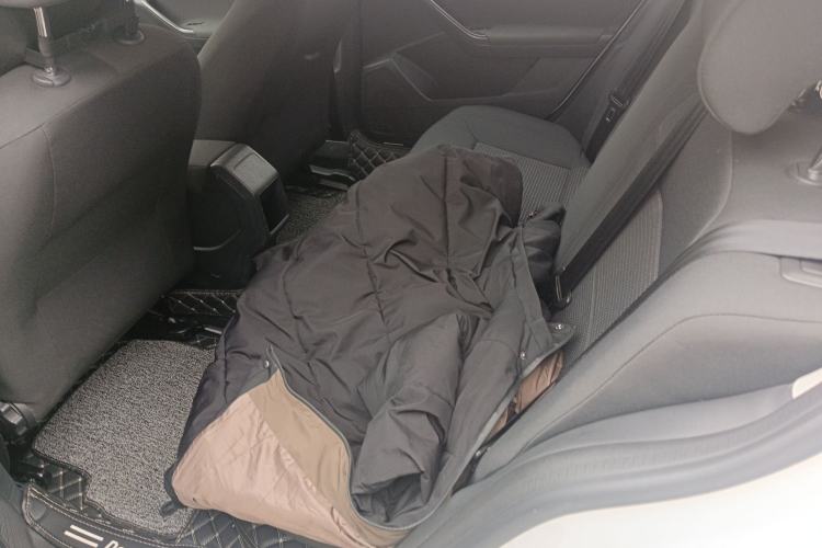 Used Volkswagen Lavida 2017 1.6L Automatic Fashion Edition Left Rear Seat