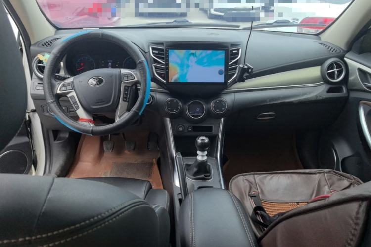 Used BYD Song 2017 Gaishi Upgrade Edition 1.5TI Manual Leading Model
