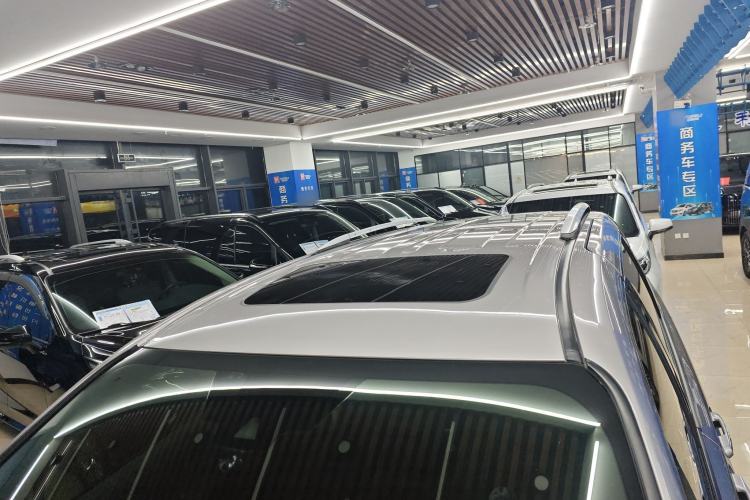 Used Toyota Sienna 2021 2.5L Hybrid Premium Edition