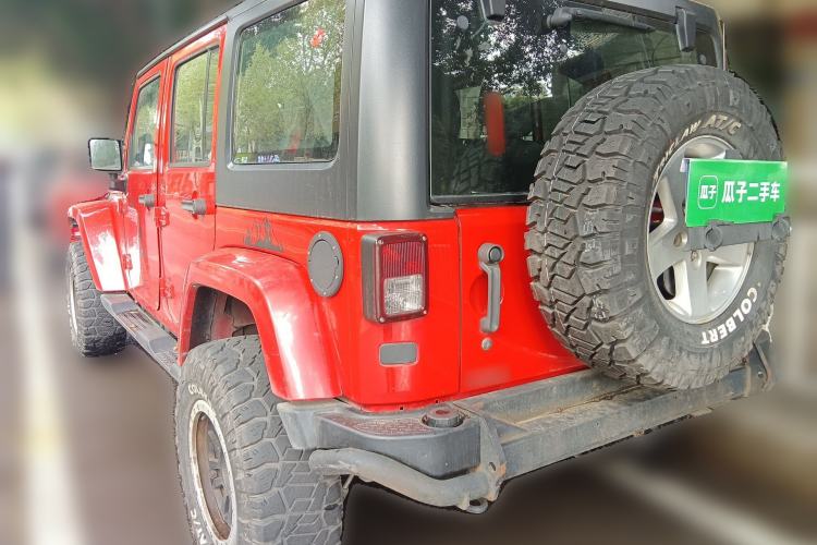 Used Jeep Wrangler 2015 2.8TD Sahara Four-Door Comfort Edition
