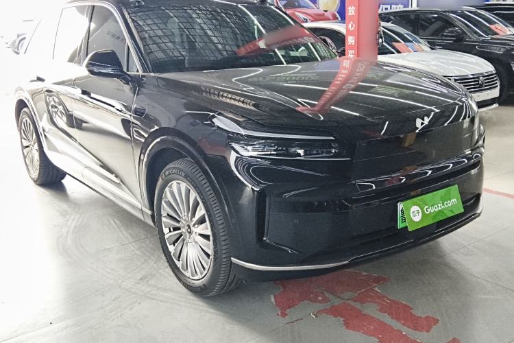 Used ONVO Luxeed L90 2025 Model—Ultra Six-Seater Version