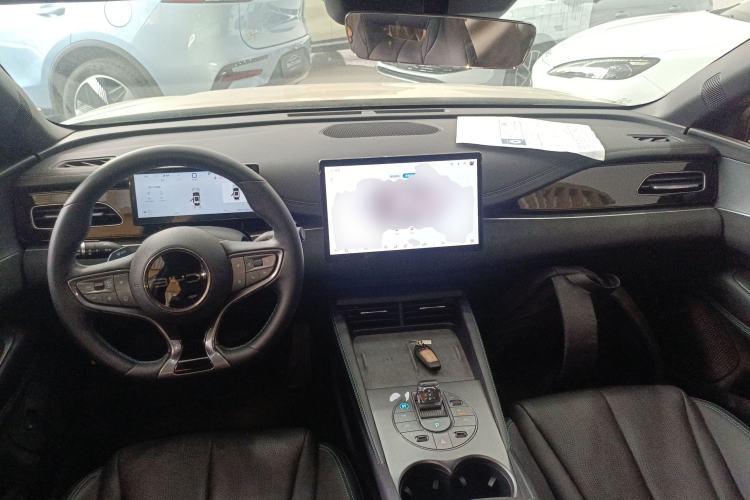 Used BYD Seal 06 New Energy 2025 DM-i Smart Drive 120KM Deluxe Model Center Console