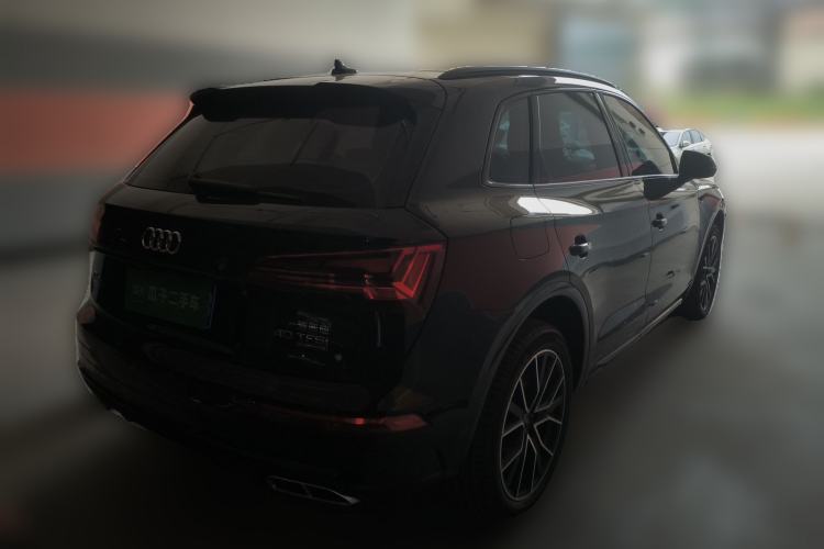 Used Audi Q5L 2025 Facelift 45th Anniversary Collector's Edition 40 TFSI Luxury Dynamic Version Rear Right 45 Deg